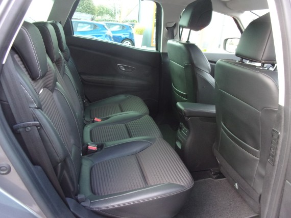 RENAULT SCENIC IV Renault scenic-014.jpg